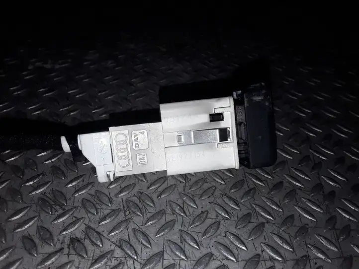 Audi A4 S4 B6 8E 8H (2000 - 2006) 8E1927134 Кнопка ESP — фото 2
