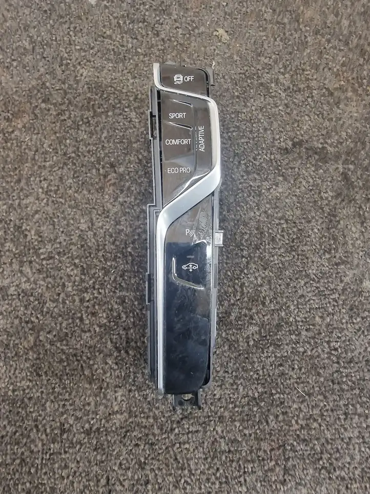 BMW 7 G11 G12 (2015 - 2022) 6819156 Кнопка парктроника — фото 1