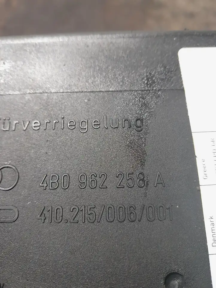 Audi A6 S6 C5 4B (2001 - 2004) 4B0962258A Модуль комфорта — фото 3