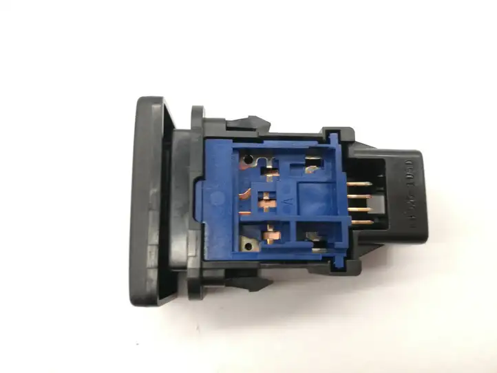 Toyota Auris E180 (2012 - 2018) 15D160 Кнопка ESP — фото 2