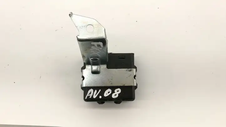 Toyota Avensis T250 (2006 - 2009) 8996005030 Прочие блоки управления — фото 1