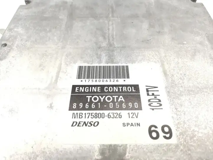 Toyota Avensis T250 (2003 - 2006) 8966105690 Блок управления двигателем (ЭБУ) — фото 2