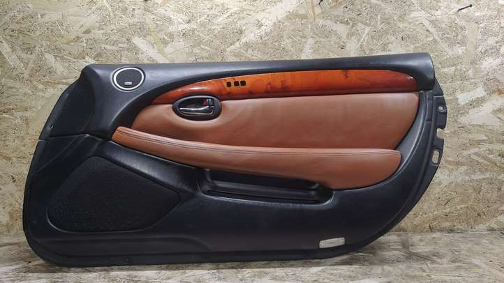 Lexus SC 430 (2001 - 2010)  6777724040 Обшивка передней двери