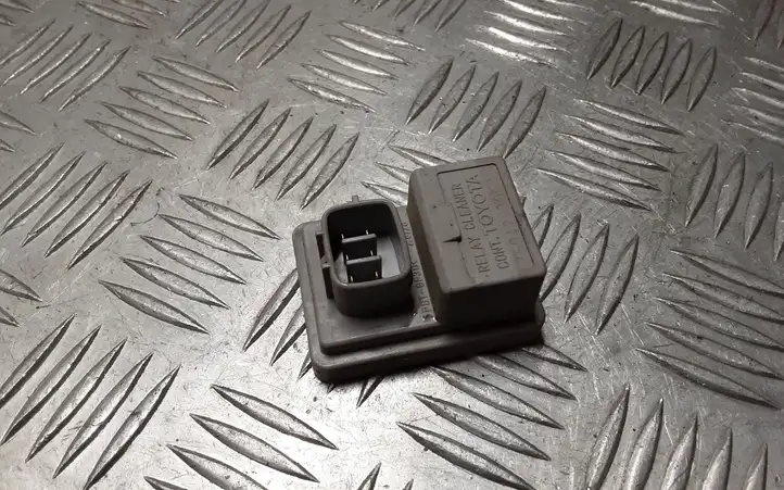 Lexus GS 300 350 430 450h (2004 - 2007)  8594233020 Другие блоки управления / модули