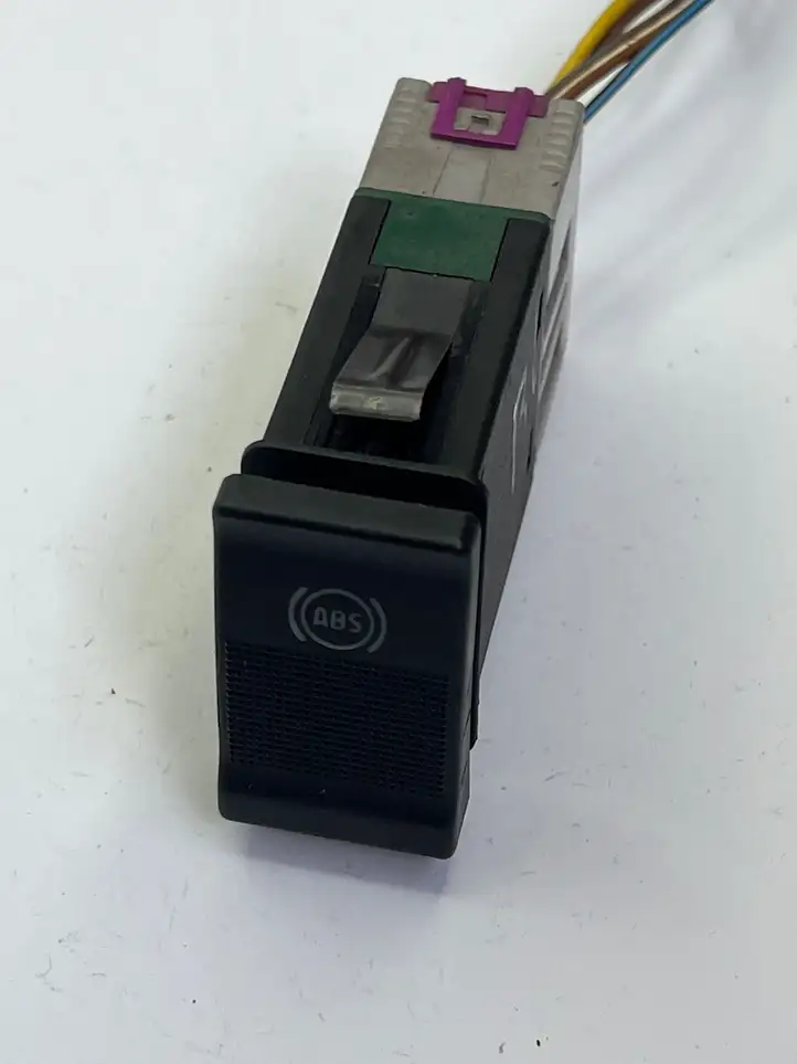 Volkswagen Golf IV (1998 - 2005)  893941528 Включатель ABS