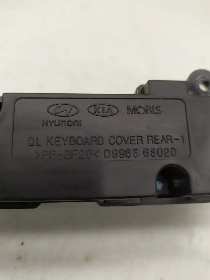 Kia Sportage (2016 - 2018)  D996568020 Блок переключателей