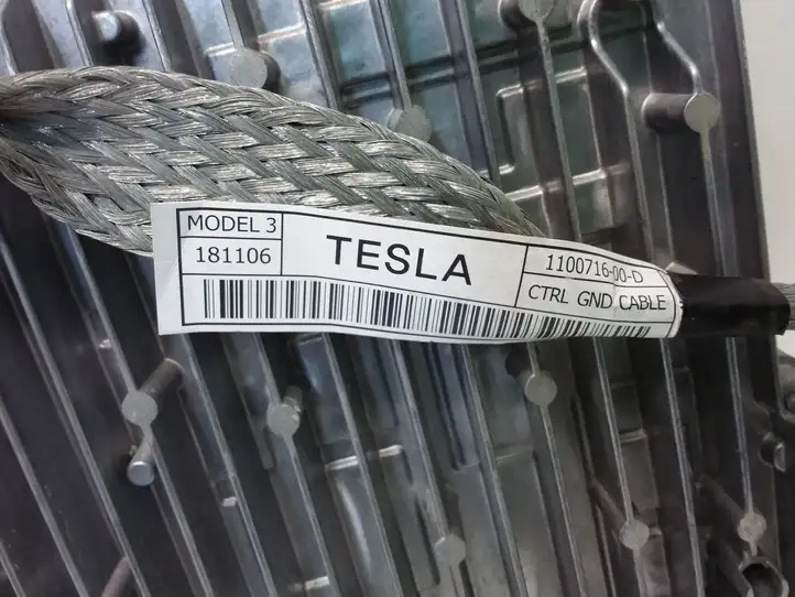 Tesla Model 3 (2017 - 2023) 111248500A Блок управления двигателем (ЭБУ) — фото 3