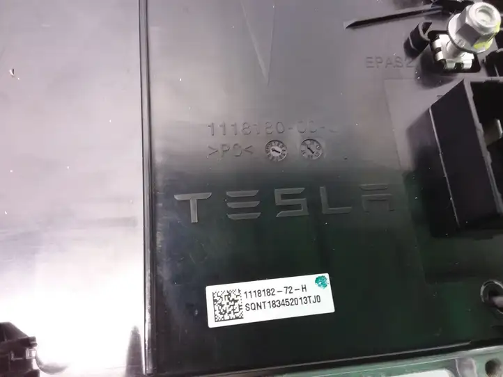Tesla Model 3 (2017 - 2023) 111248500A Блок управления двигателем (ЭБУ) — фото 6