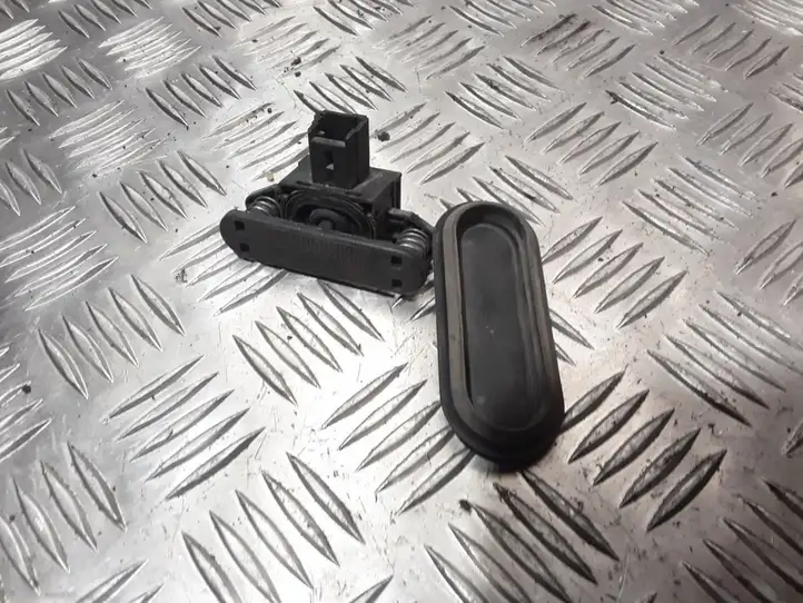 Citroen Xsara Picasso (1999 - 2012) 60109002 Кнопка закрытия крышки багажника — фото 1