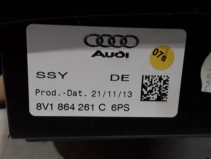 Audi A3/S3 8V (2012 - 2016) 8V1864261C Центральный блок управления — фото 6