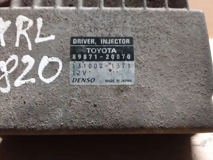 Toyota Corolla Verso AR10 (2004 - 2009) 8987120070 Блок управления впрыском — фото 2