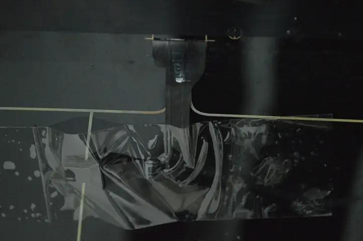 Tesla Model 3 (2017 - 2023) 147292500B Заднее стекло — фото 6