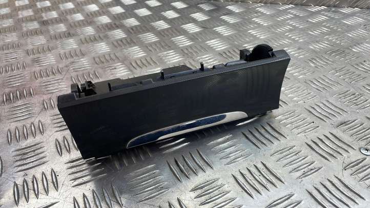 3C0863284 Volkswagen PASSAT B6 Peleninė panelėje