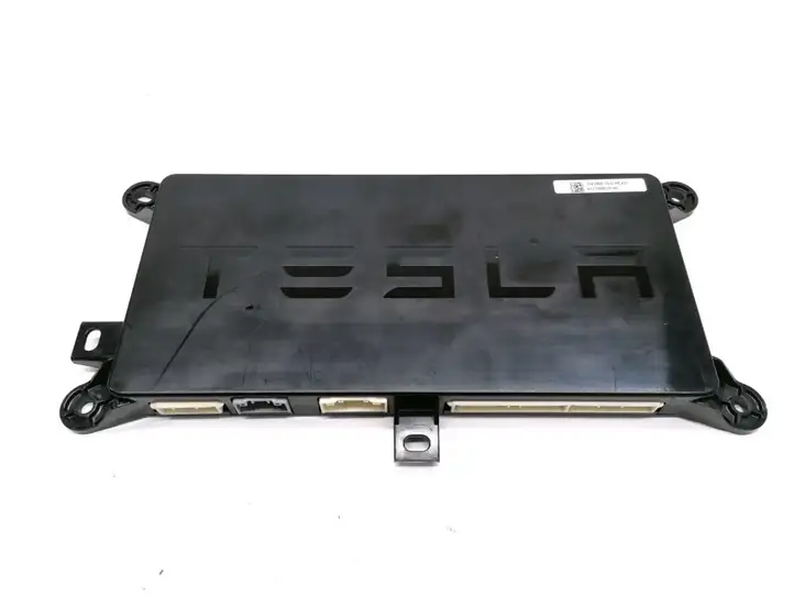 Tesla Model X (2015 - 2021) 1043900-10-D Блок управления дверью — фото 1