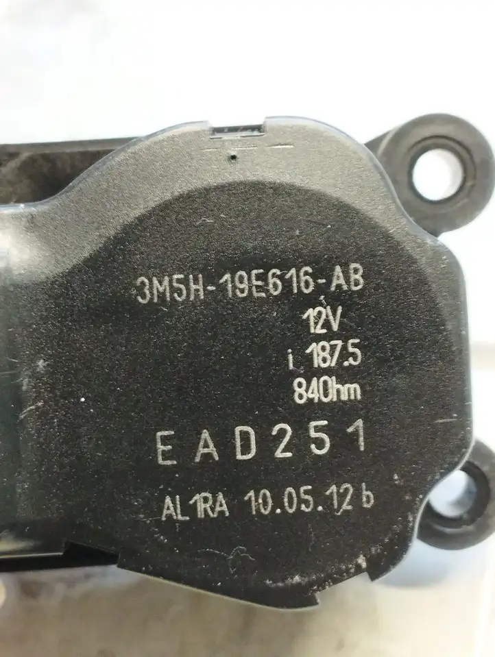 Ford Mondeo MK IV (2007 - 2014) 3M5H19E616AB Двигатель задвижки потока воздуха — фото 3