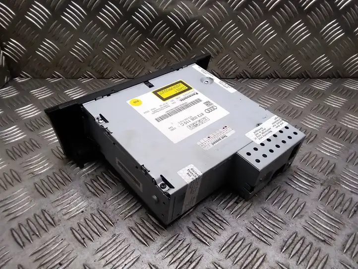 Audi A5 (2007 - 2011)  8T2035110C CD/DVD чейнджер