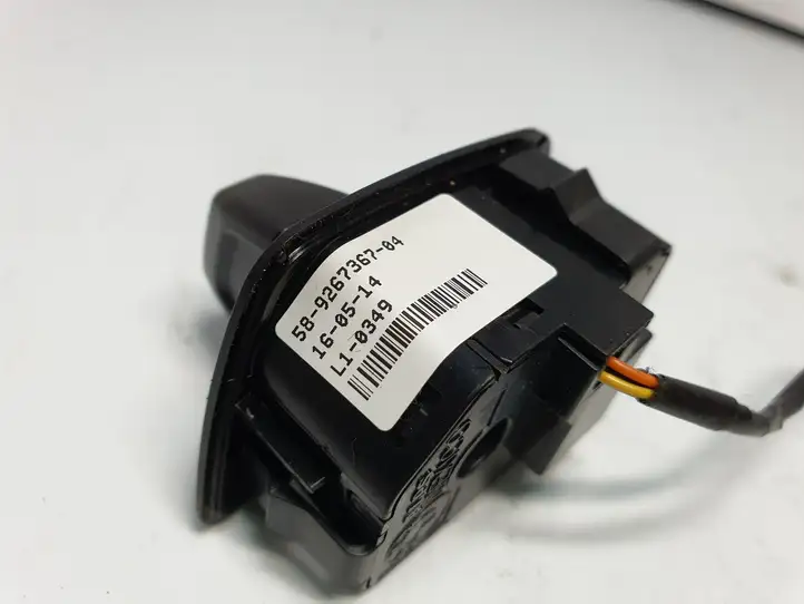 BMW X5 F15 (2013 - 2017) 9267367 Кнопка обогрева рулевого колеса — фото 2