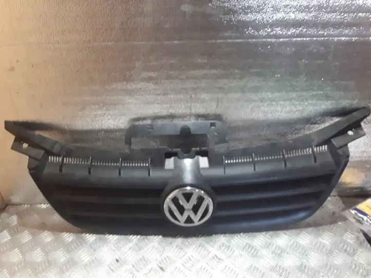 Volkswagen Touran I (2003 - 2010) 1T0853651 Верхняя решетка радиатора — фото 1