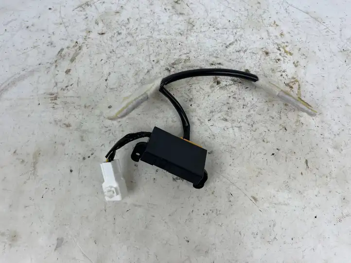 Toyota Mirai (2015 - 2020) 5591062010 Кнопка обогрева рулевого колеса — фото 5