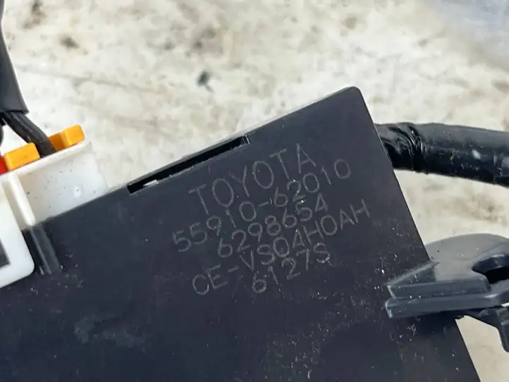 Toyota Mirai (2015 - 2020) 5591062010 Кнопка обогрева рулевого колеса — фото 6