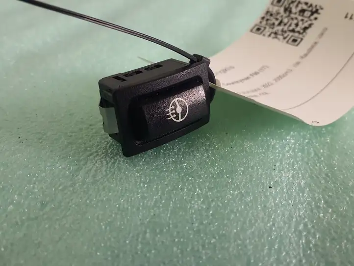 Mini Cooper Countryman F60 (2020 - 2023) 9267365 Кнопка обогрева рулевого колеса — фото 1