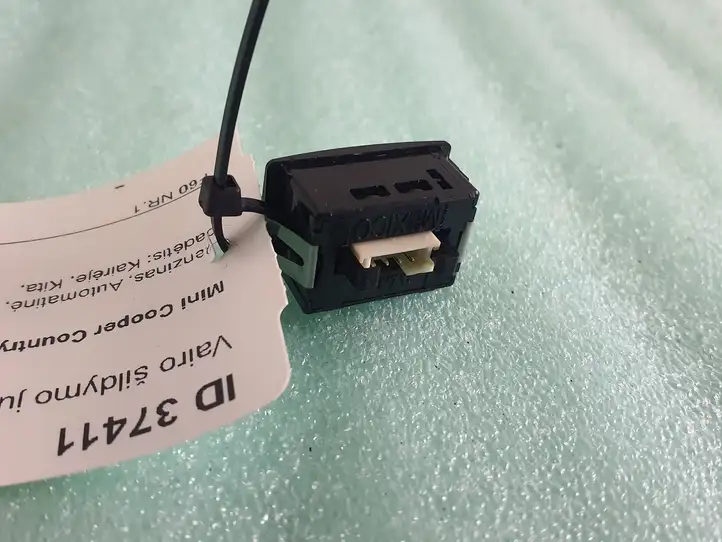 Mini Cooper Countryman F60 (2020 - 2023) 9267365 Кнопка обогрева рулевого колеса — фото 2