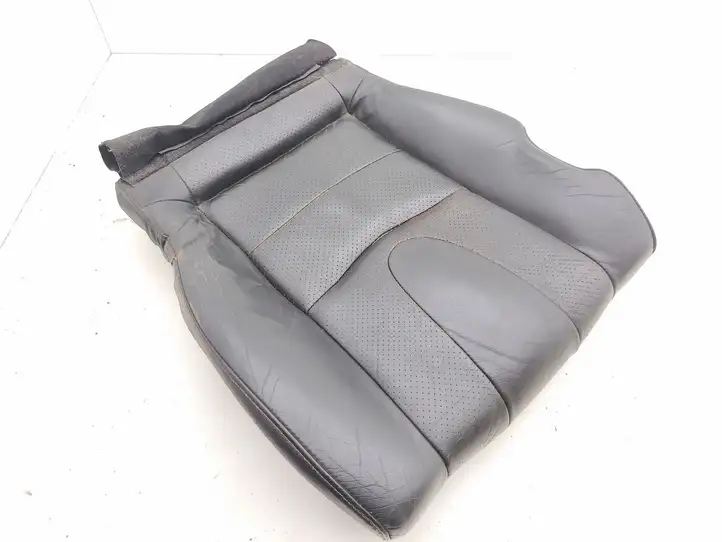 Nissan 350Z (2001 - 2009)   Нижняя часть сиденья водителя