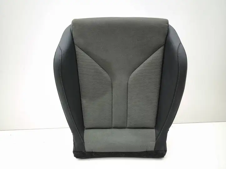 Skoda Enyaq iV (2020 - )    Нижняя часть сиденья переднего пассажира