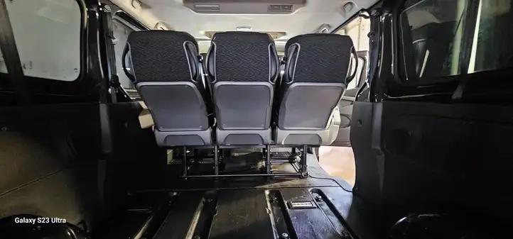 Renault Trafic III (X82) (2014 - ) Второй ряд сидений — фото 10