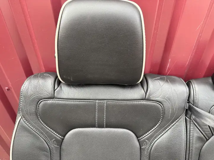 Dodge Ram (2018 - ) Второй ряд сидений — фото 9
