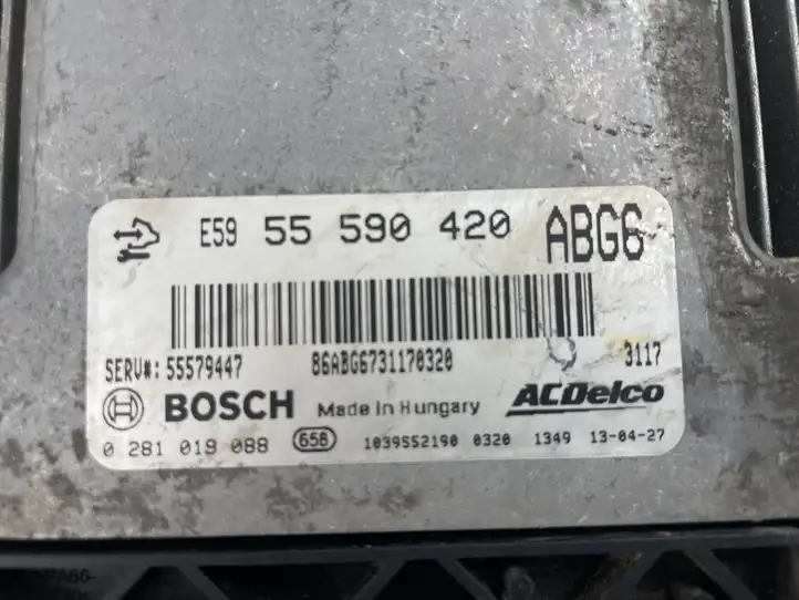 Opel Zafira C (2014 - 2016) 55590420 Блок управления двигателем (ЭБУ) — фото 2