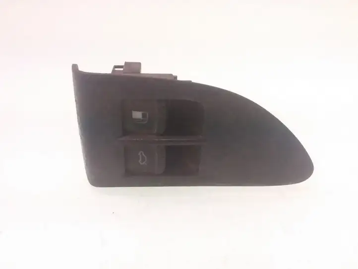 Volkswagen PASSAT B5 (1997 - 2000) 1J0959831A Кнопка закрытия крышки багажника — фото 1