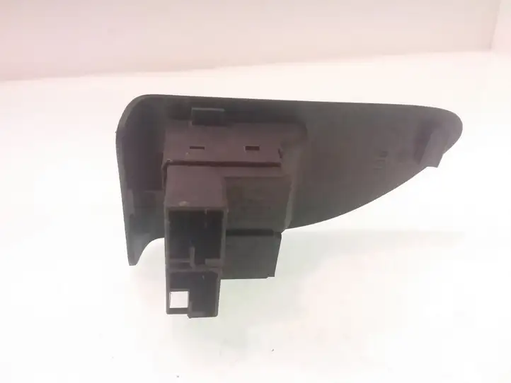 Volkswagen PASSAT B5 (1997 - 2000) 1J0959831A Кнопка закрытия крышки багажника — фото 2