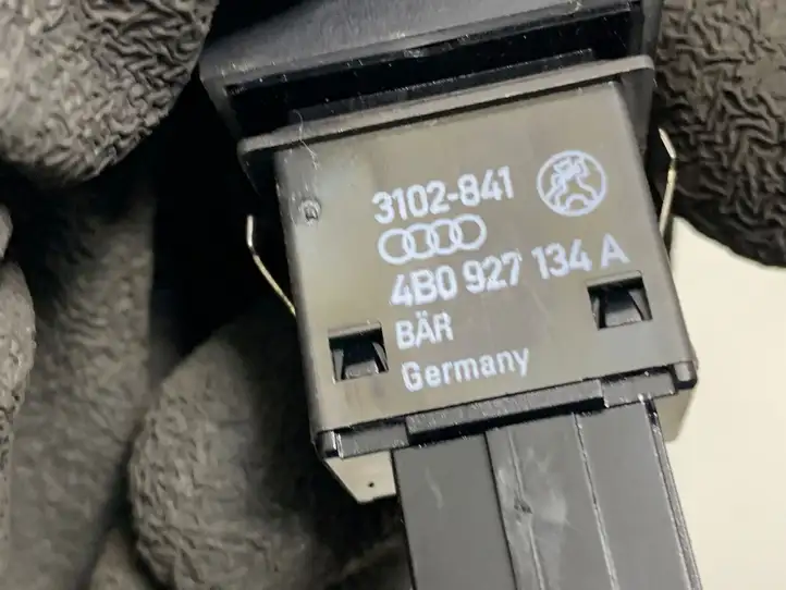 Audi A6 S6 C5 4B (2001 - 2004) 4B0927134A Кнопка ESP — фото 2