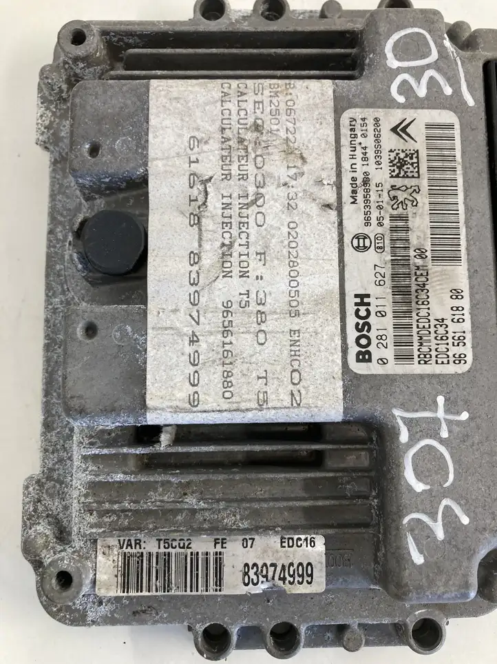 Peugeot 307 (2001 - 2005)  9656161880 Блок управления двигателя