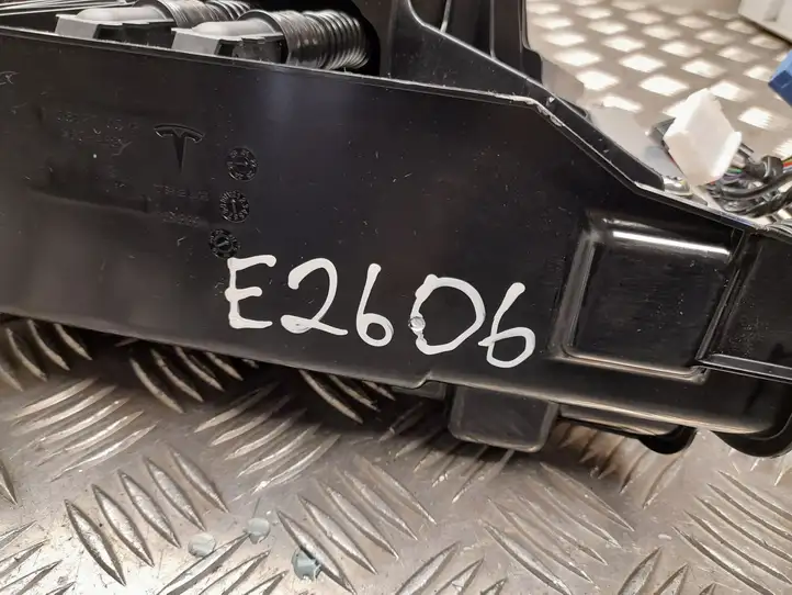 Tesla Model Y (2019 - 2024) 168443505H Блок управления двигателем (ЭБУ) — фото 5