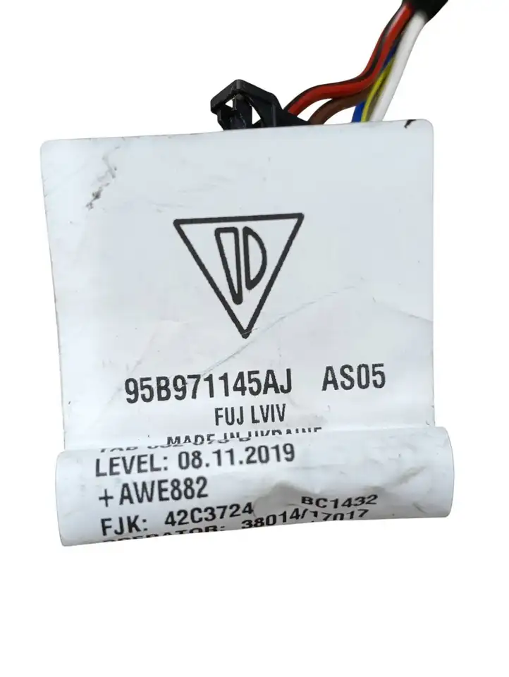 Porsche Macan (2019 - )  95B971145AJ Проводка крышки багажника