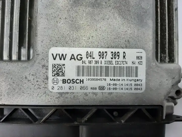 Volkswagen PASSAT B8 (2015 - ) 04L907309R Блок управления двигателем (ЭБУ) — фото 3