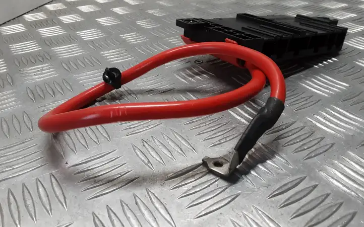 BMW 1 F20 F21 (2011 - 2019) 922775204 Плюсовой провод аккумулятора — фото 3
