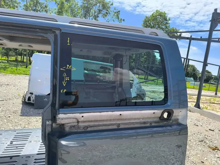 Volkswagen Multivan T5 (2003 - 2015) 43R000010 Заднее боковое стекло — фото 1