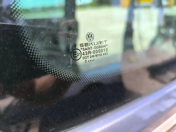 Volkswagen Multivan T5 (2003 - 2015) 43R000010 Заднее боковое стекло — фото 6