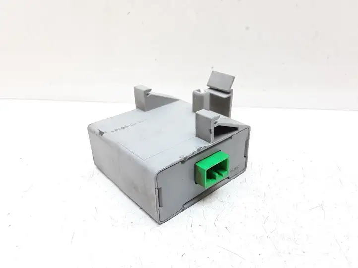 Volvo S40 (2000 - 2004)  9472106 Другие блоки управления / модули