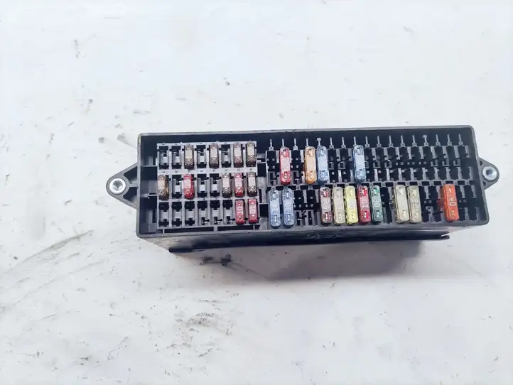 Volkswagen Touran I (2003 - 2010)  1T1970005 Блок монтирования реле