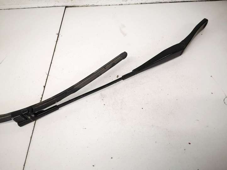 Opel Astra (2004 - 2009)  13111219 Ножка стеклоочистителей лобового стекла