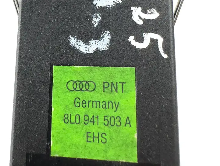 Audi A3/S3 8L (2000 - 2003) 8l0941503a Кнопка обогрева стекла — фото 4
