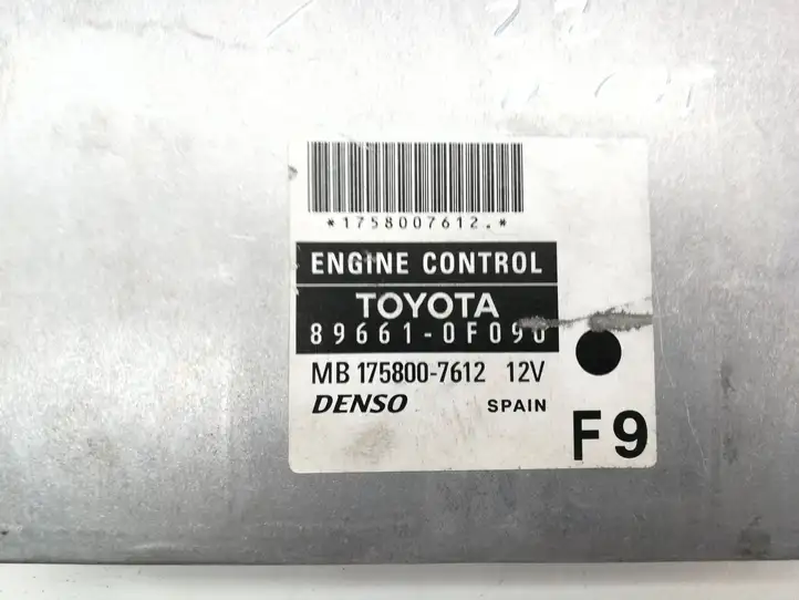 Toyota Corolla Verso E121 (2004 - 2007) 896610F090 Блок управления двигателем (ЭБУ) — фото 4