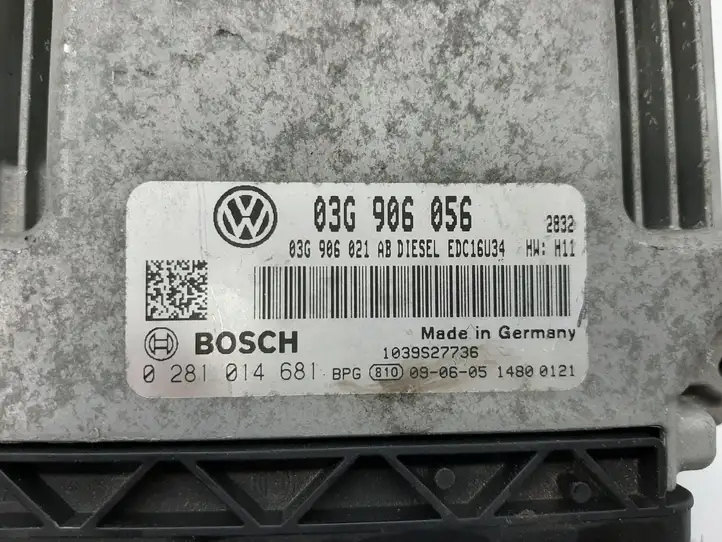 Volkswagen Touran I (2003 - 2010)  03G906056 Блок управления двигателя