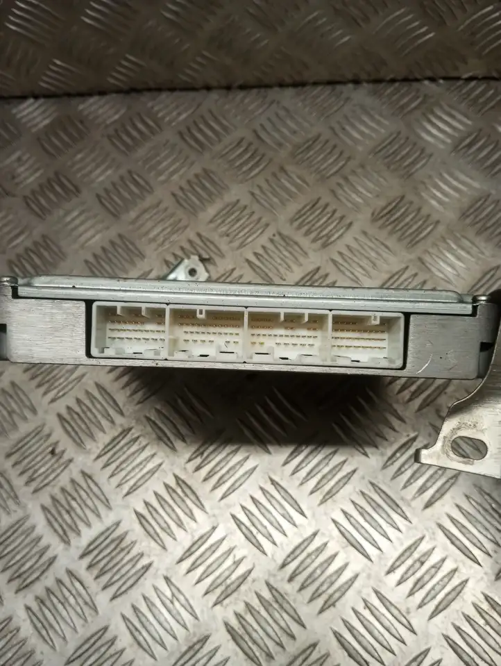 Toyota Corolla Verso AR10 (2004 - 2009) 896610F100 Блок управления двигателем (ЭБУ) — фото 4