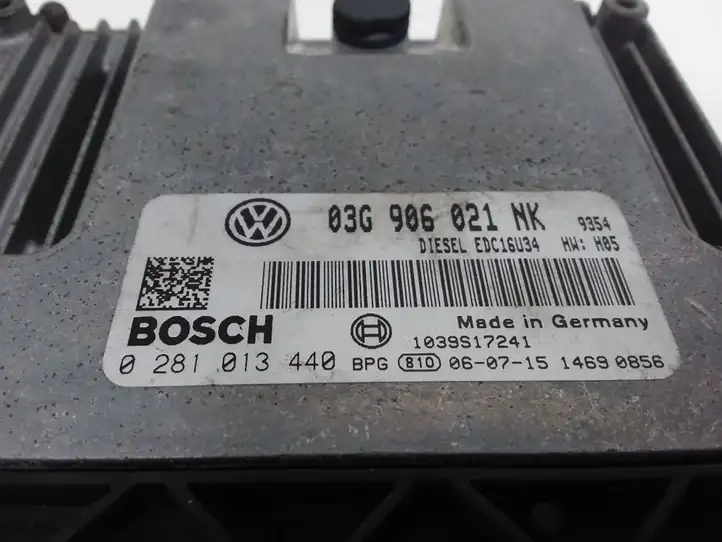 Volkswagen PASSAT B6 (2005 - 2010) 03G906021 Блок управления двигателем (ЭБУ) — фото 3