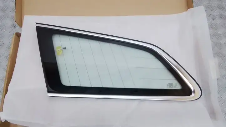 Volvo S90, V90 (2016 - 2020) 32219282 Заднее боковое стекло — фото 1